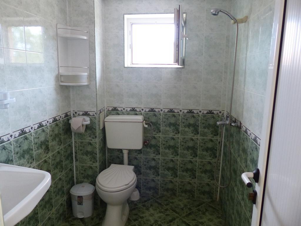 צרבו Sunhouse Rooms מראה חיצוני תמונה