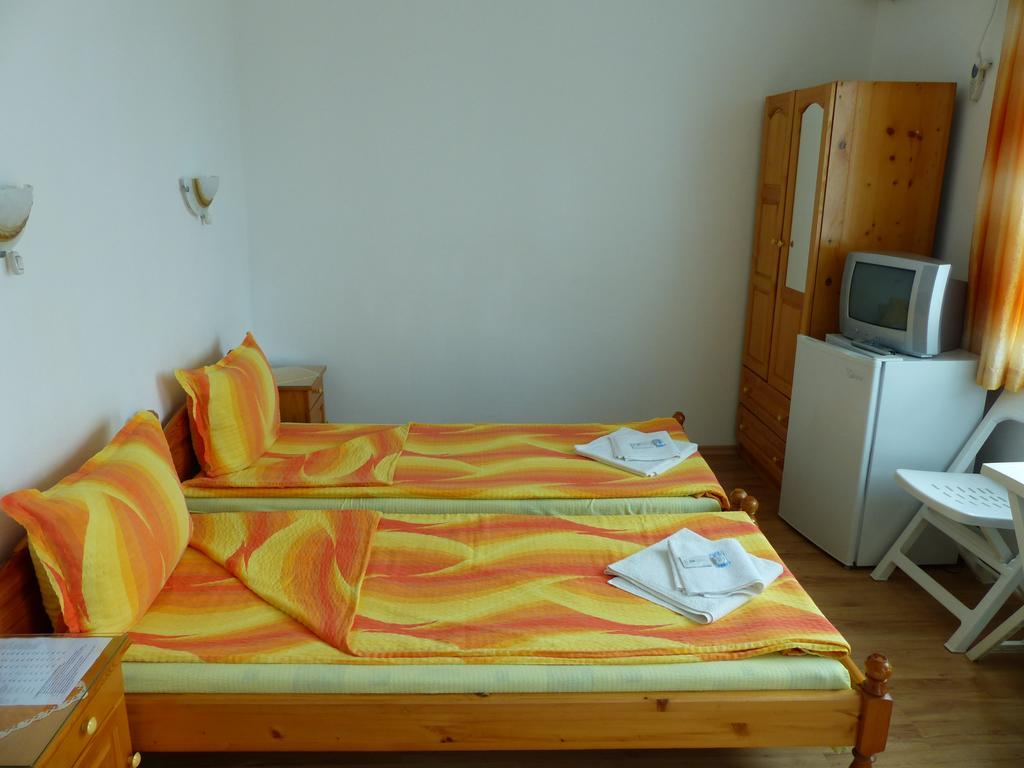 צרבו Sunhouse Rooms מראה חיצוני תמונה