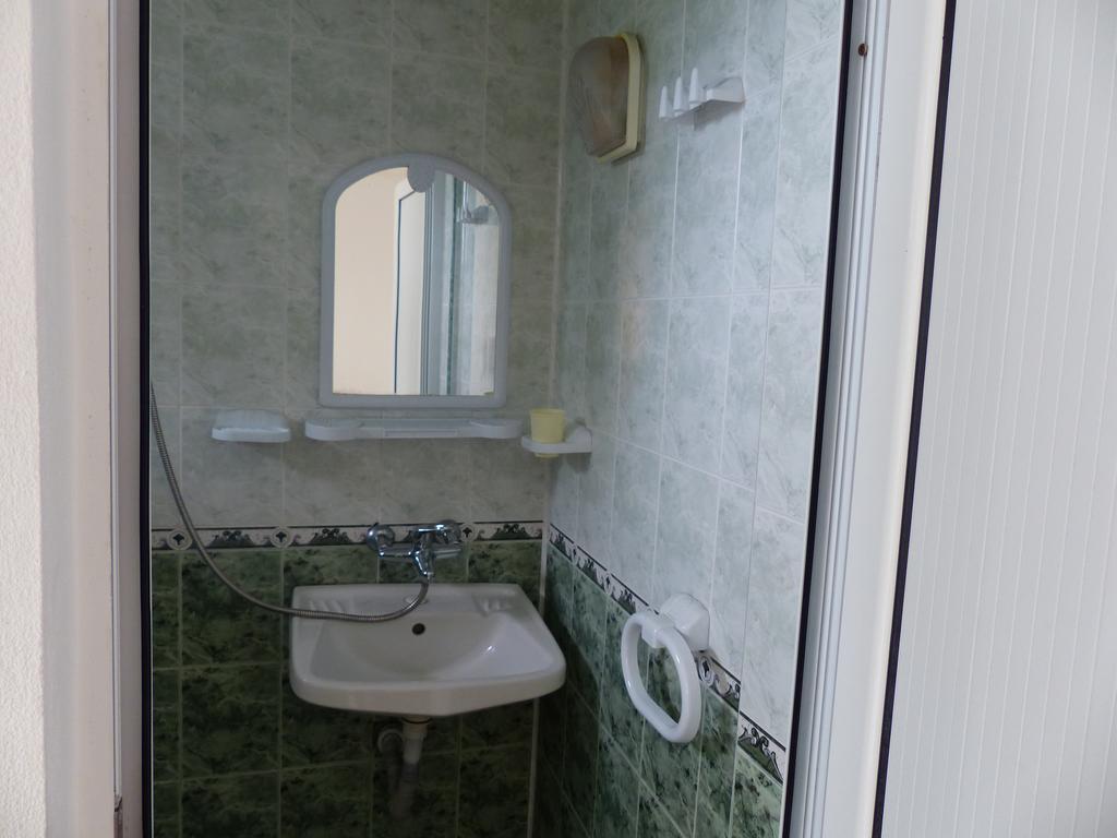 צרבו Sunhouse Rooms מראה חיצוני תמונה