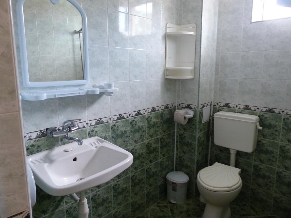 צרבו Sunhouse Rooms מראה חיצוני תמונה