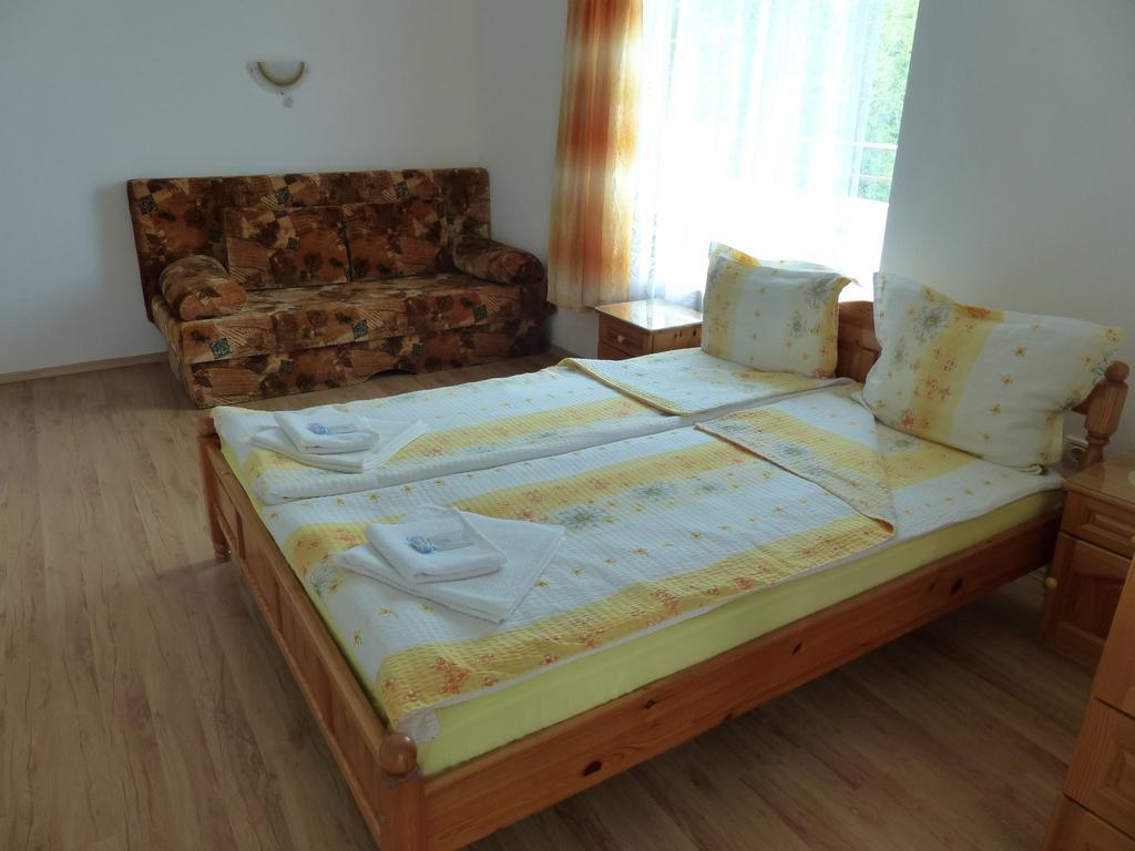 צרבו Sunhouse Rooms מראה חיצוני תמונה