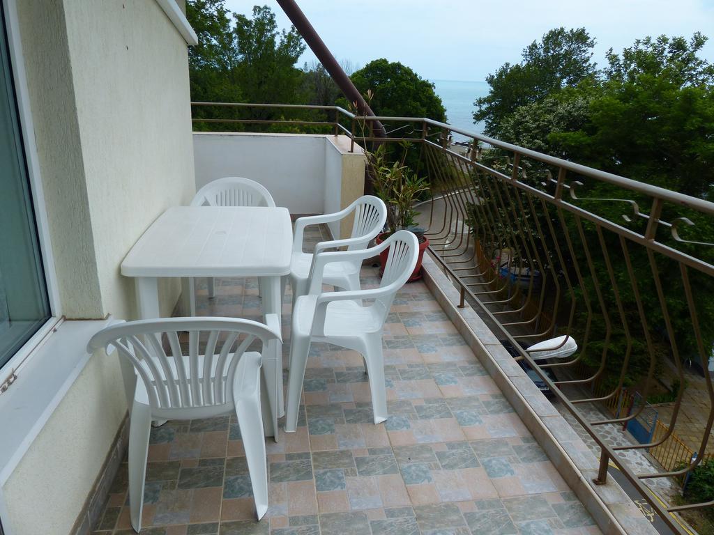 צרבו Sunhouse Rooms מראה חיצוני תמונה