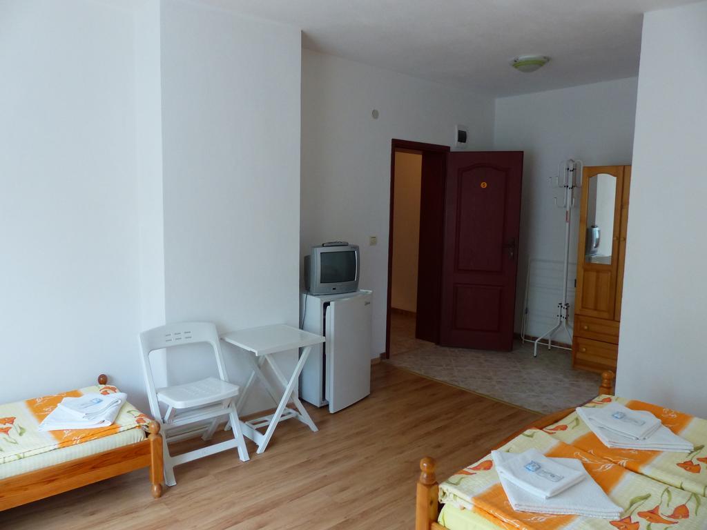 צרבו Sunhouse Rooms מראה חיצוני תמונה