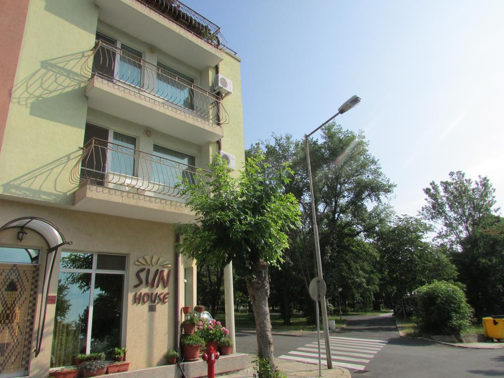 צרבו Sunhouse Rooms מראה חיצוני תמונה