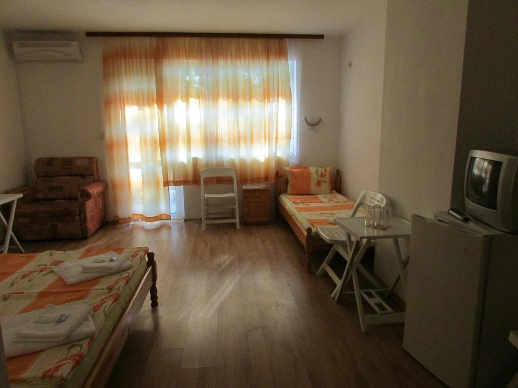 צרבו Sunhouse Rooms מראה חיצוני תמונה