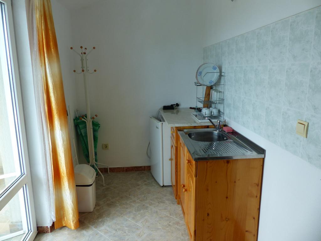 צרבו Sunhouse Rooms מראה חיצוני תמונה