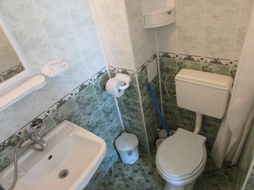 צרבו Sunhouse Rooms מראה חיצוני תמונה