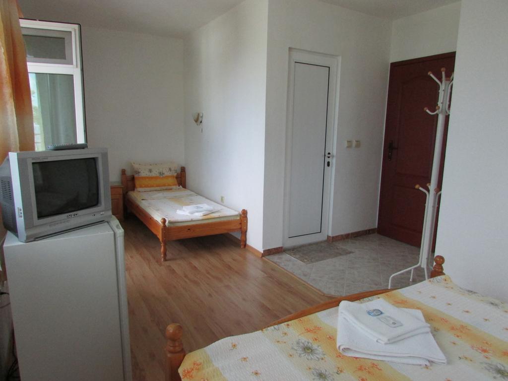 צרבו Sunhouse Rooms מראה חיצוני תמונה
